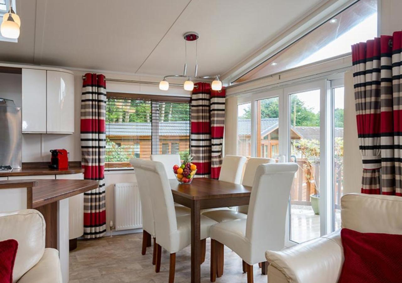 Lomond Woods Holiday Park Balloch Esterno foto