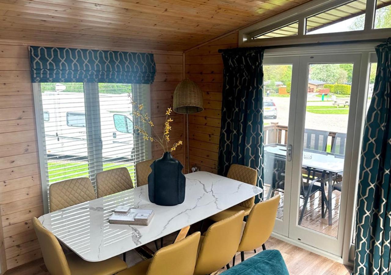 Lomond Woods Holiday Park Balloch Esterno foto